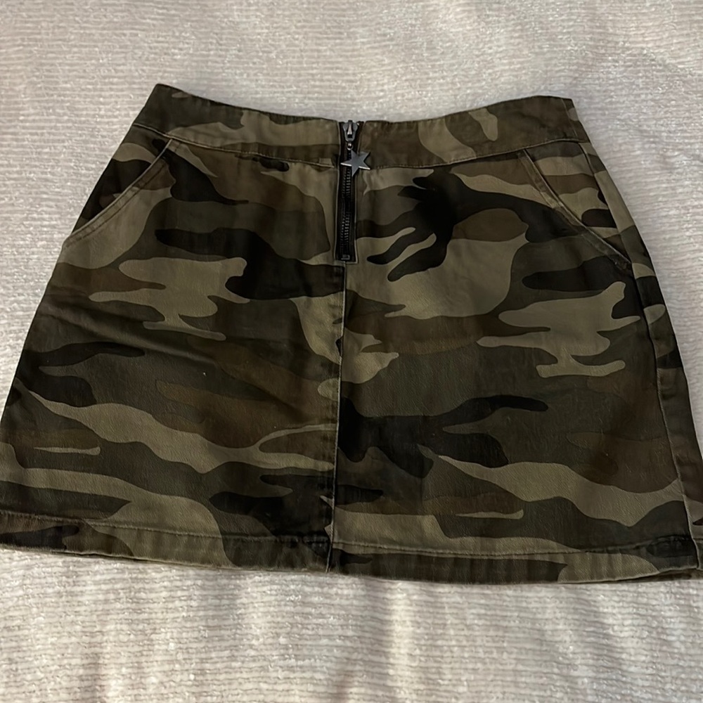 Girls lightweight denim camo skirt- excellent condition